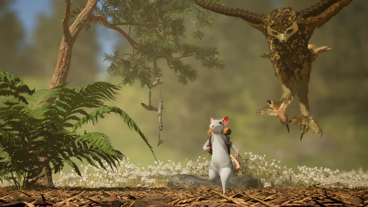 Eine Maus im Wald, über ihr stößt eine Eule herab